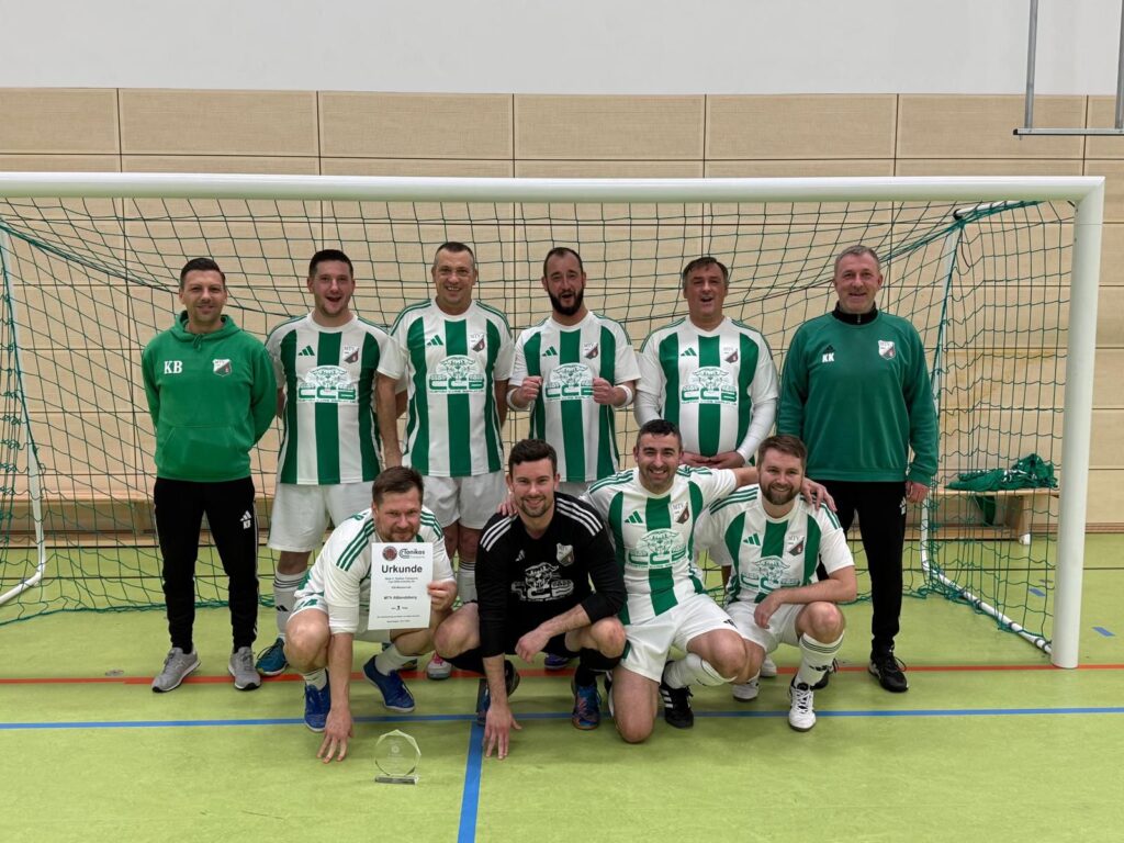 Die Ü35er des MTV 1860 Altlandsberg beim 5. Tonikos Transporter Cup - Ein Turnier das verbindet