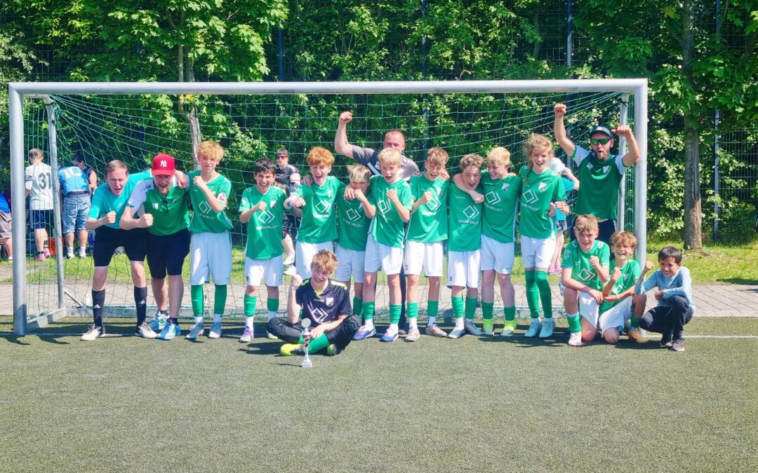 TURNIERSIEG BEIM PFINGST-CUP: D1 BELOHNT SICH NACH STARKER TEAMLEISTUNG!